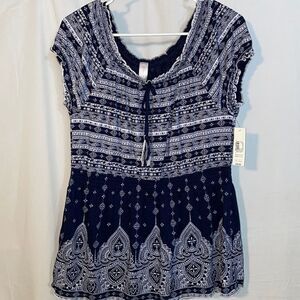 No Boundaries shirt 